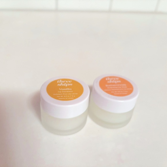THREE SHIPS Vanilla Lip Exfoliator and Buttercream Hydrating Lip Mask - Picture 3 of 8